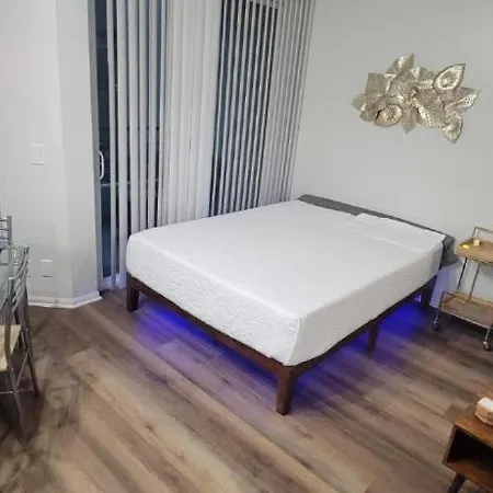 Elegant Suites In Mdr-Venice With Pool, Hottub & Gym Los Angeles Exterior photo