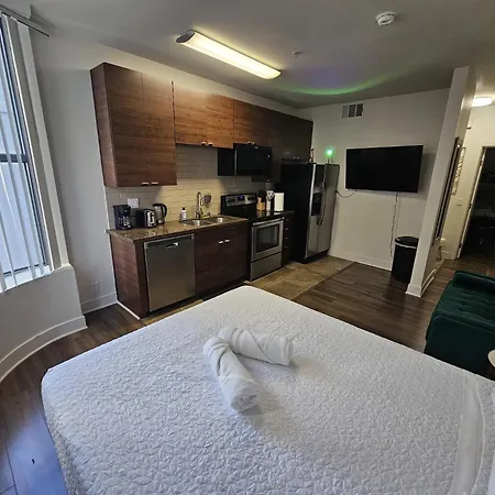 Elegant Suites In Mdr-Venice With Pool, Hottub & Gym Los Angeles Exterior photo