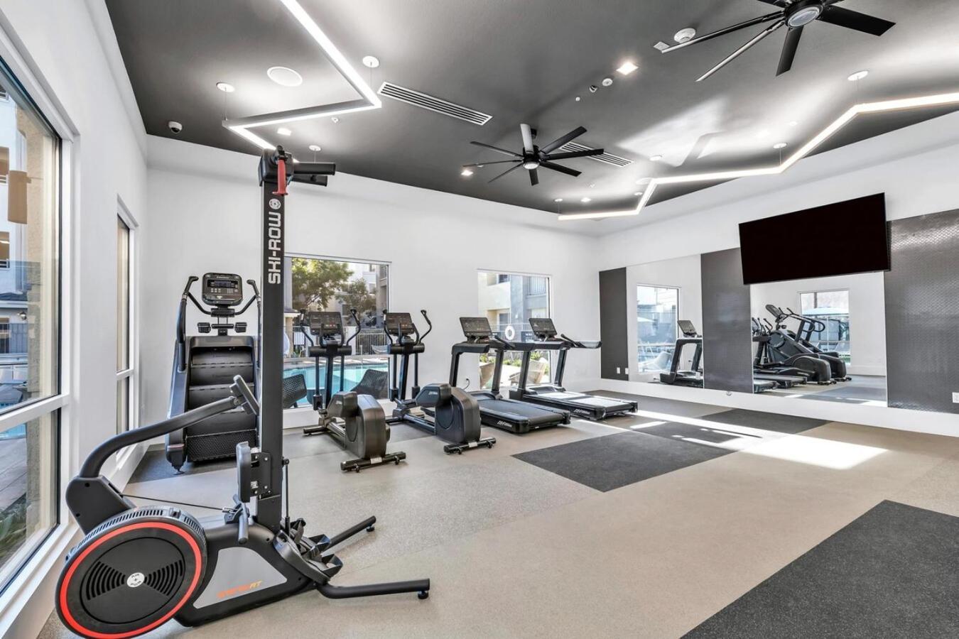 Appartamento Elegant In Mdr-venice With Pool, Hottub & Gym