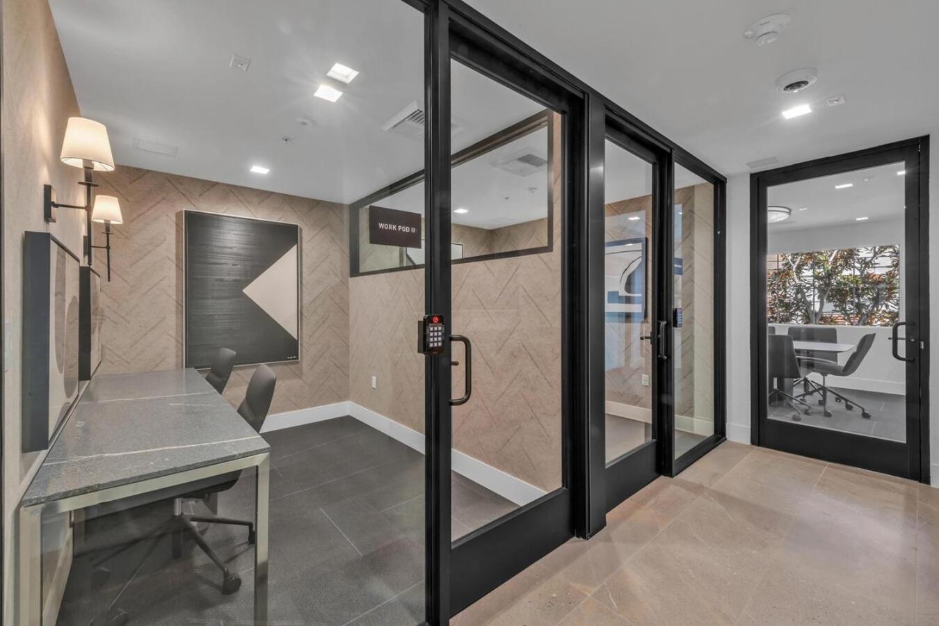 Elegant In Mdr-venice With Pool, Hottub & Gym *